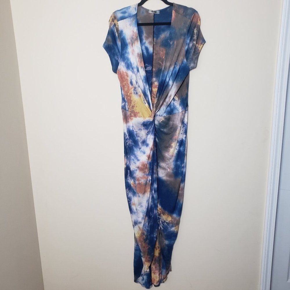 C
QUUM Tie Dye Plus Size Wrap Blue Maxi Dress